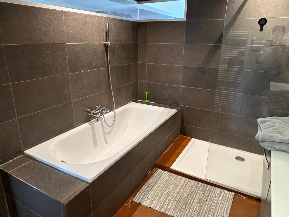Clam，Grand Apartment In Uccle บรัสเซลส์ ภายนอก รูปภาพ